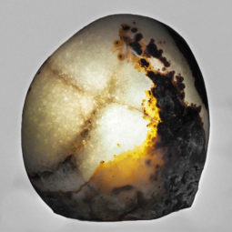 3.30kg Natural River Agate Crystal Lamp with White LED Bulb N1249 6 River Agate Crystal Lamp with LED Bulb N1249 | Himalayan Salt Factory
