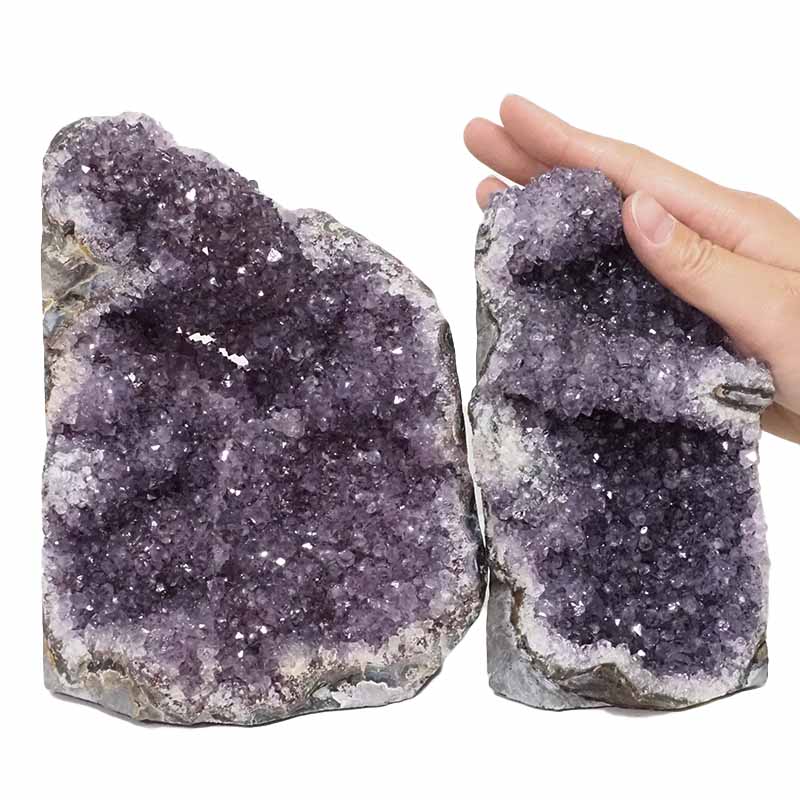 3.08kg Amethyst Crystal Geode Specimen Set 2 Pieces DN840 4 Amethyst Crystal Geode Specimen Set 2 Pieces DN840 | Himalayan Salt Factory