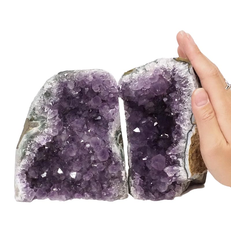 2.67kg Amethyst Crystal Geode Specimen Set 2 Pieces DN932 4 Amethyst Crystal Geode Specimen Set 2 Pieces DN932 | Himalayan Salt Factory