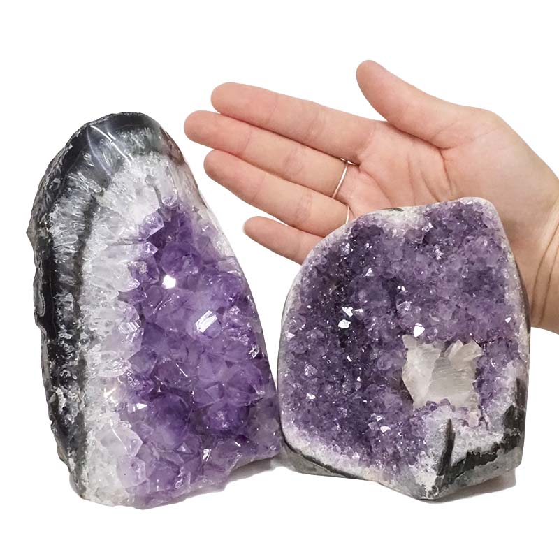 2.57kg Amethyst Polished Crystal Geode Specimen Set 2 Pieces DN854 4 Amethyst Polished Crystal Geode Specimen Set 2 Pieces DN854 | Himalayan Salt Factory