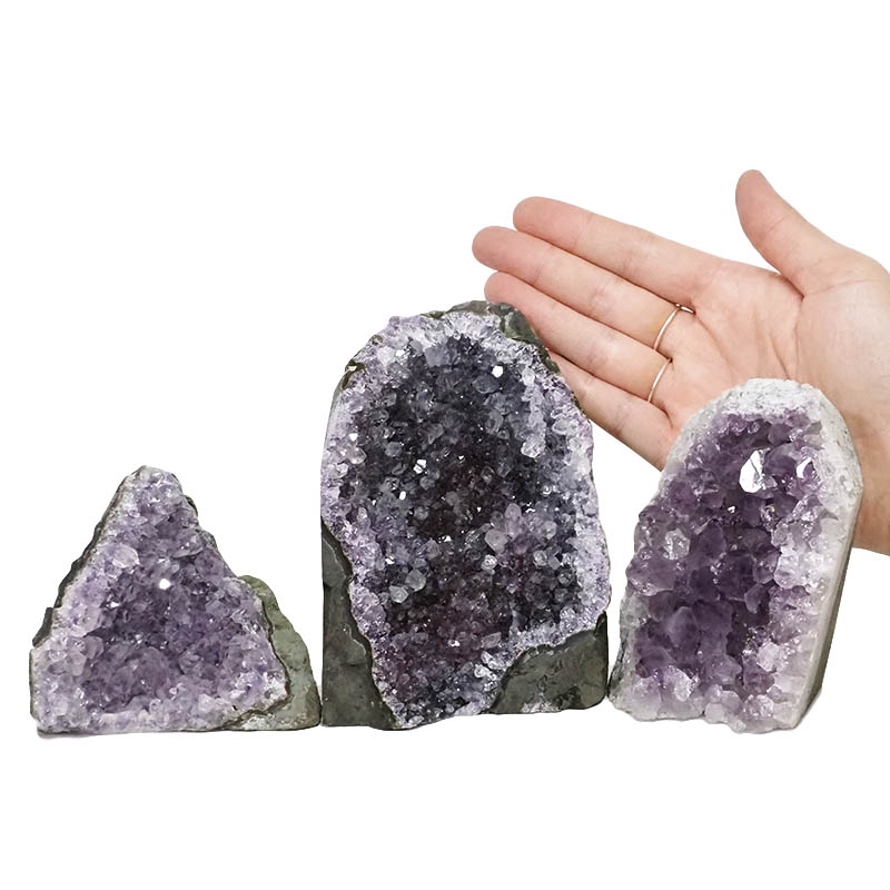 2.09kg Amethyst Crystal Geode Specimen Set 3 Pieces DN1062 4 Amethyst Crystal Geode Specimen Set 3 Pieces DN1062 | Himalayan Salt Factory