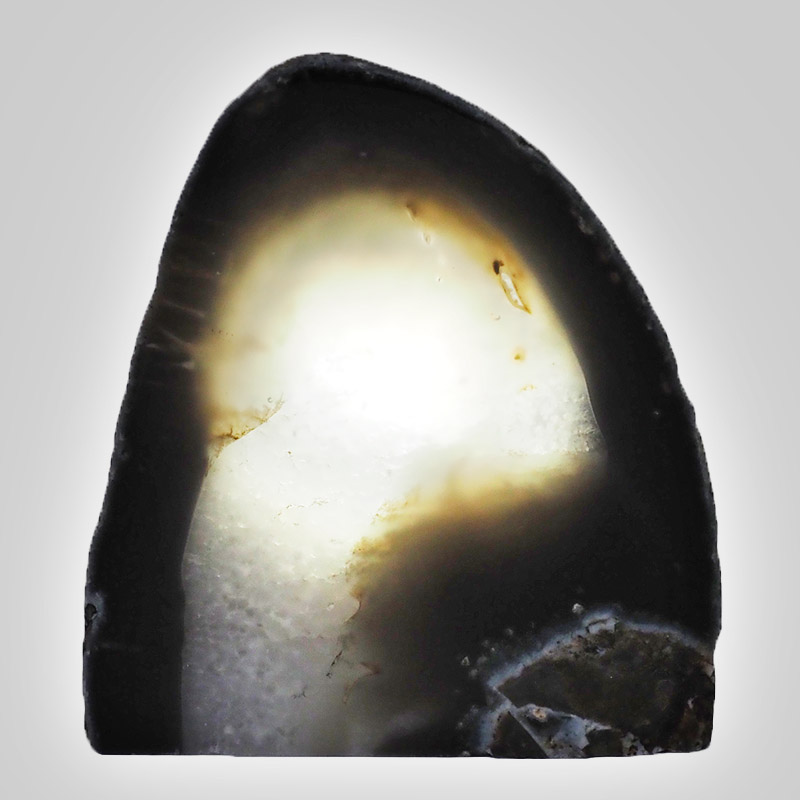 2.69kg Natural Agate Crystal Lamp with LED Bulb N1477 4 Natural Agate Crystal Lamp with LED Bulb N1477 | Himalayan Salt Factory