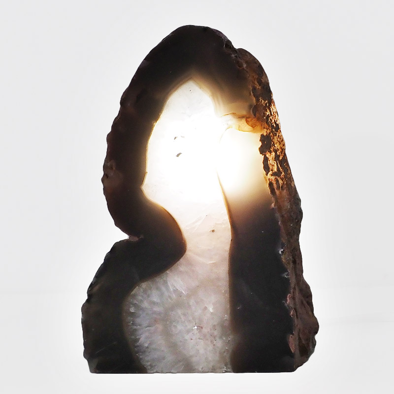 1.72kg Natural Agate Crystal Lamp with LED Bulb N1486 4 Natural Agate Crystal Lamp with LED Bulb N1486 | Himalayan Salt Factory