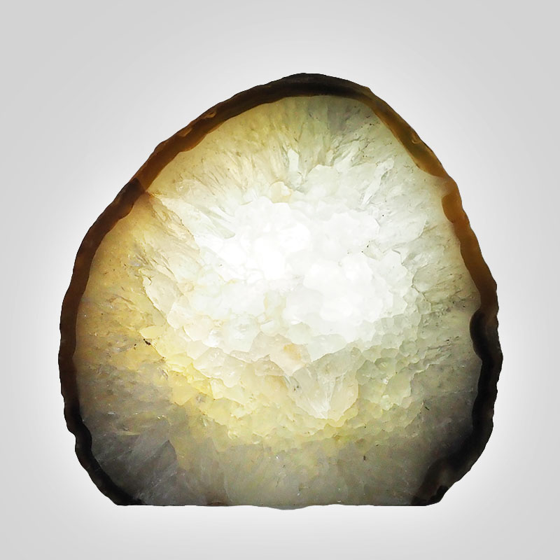 2.99kg Natural Agate Crystal Lamp with LED Bulb N1489 4 Natural Agate Crystal Lamp with LED Bulb N1489 | Himalayan Salt Factory