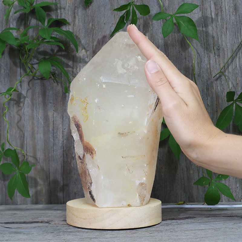 1.86kg Large Natural Clear Quartz Point Lamp on LED Base Large DK294 5 1.86kg Large Natural Clear Quartz Point Lamp on LED Base Small DK294 | Himalayan Salt Factory