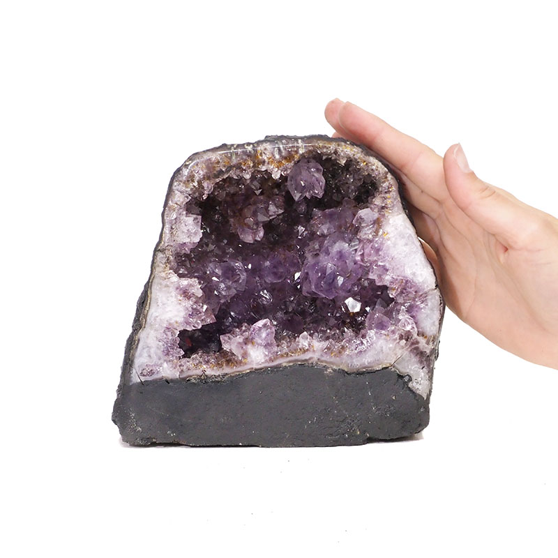 2.22kg Amethyst Geode - A Grade DK486 4 2.22kg Amethyst Geode - A Grade DK486 | Himalayan Salt Factory