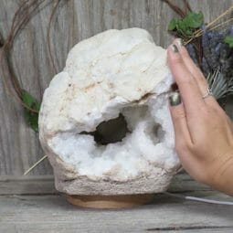 5.15kg Natural Calcite Geode Lamp with Large LED Light Base DN1550 9 Natural Calcite Geode Lamp with Large LED Light Base DN1550 | Himalayan Salt Factory