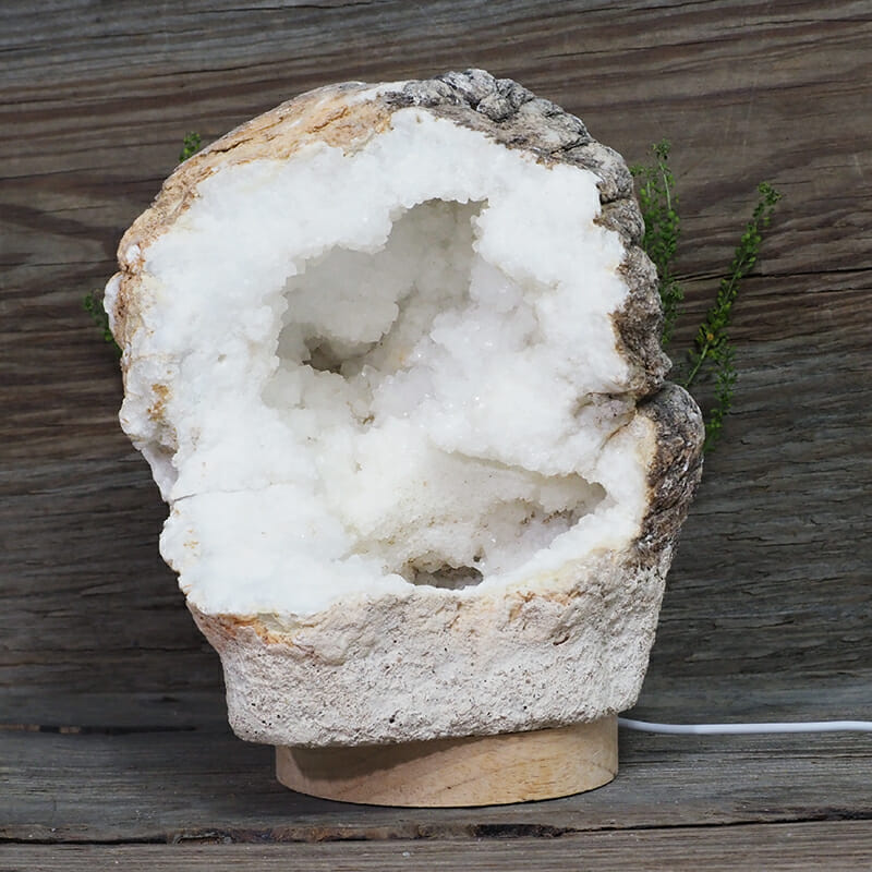 3.86kg Natural Calcite Geode Lamp with Large LED Light Base DN1614 4 3.86kg Natural Calcite Geode Lamp with Large LED Light Base DN1614 | Himalayan Salt Factory
