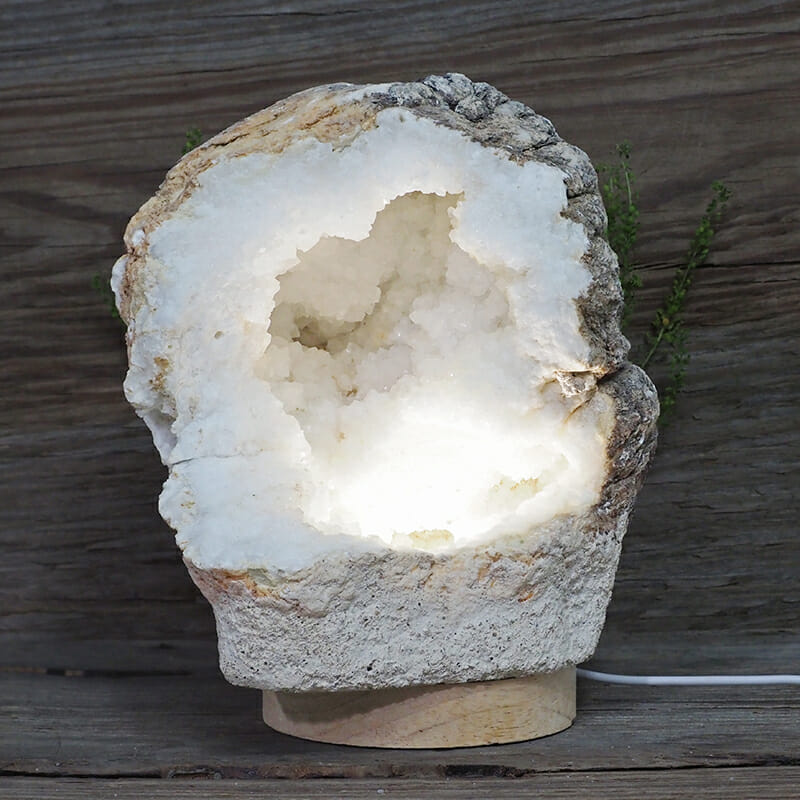 3.86kg Natural Calcite Geode Lamp with Large LED Light Base DN1614 3 3.86kg Natural Calcite Geode Lamp with Large LED Light Base DN1614 | Himalayan Salt Factory