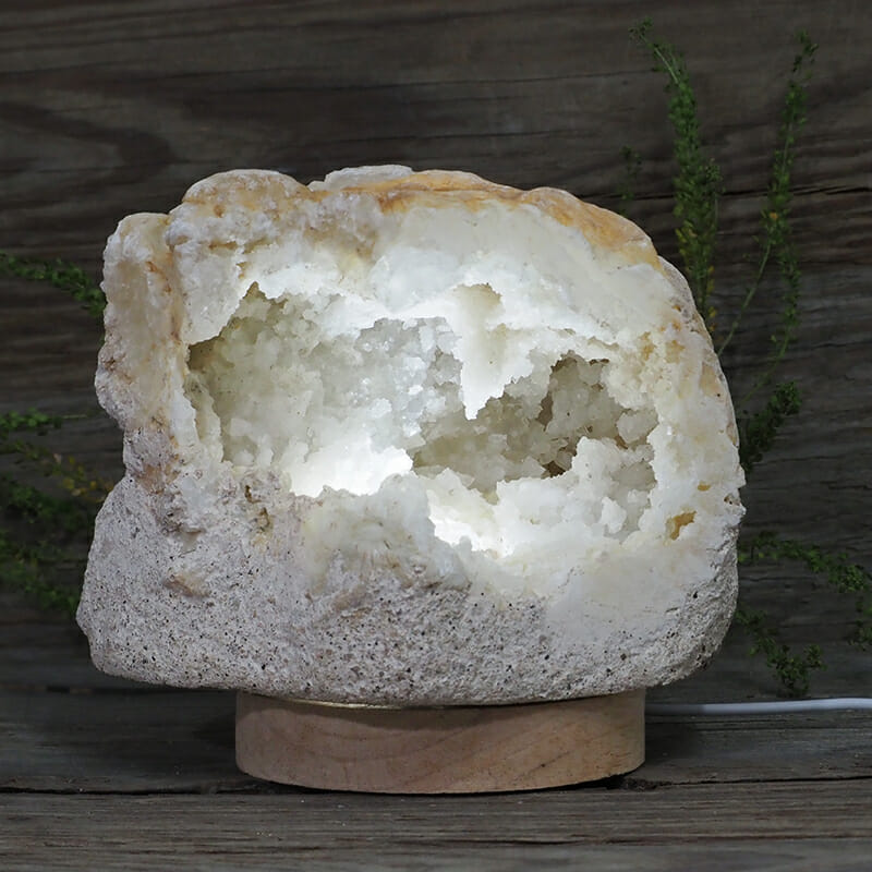 2.36kg Natural Calcite Geode Lamp with Large LED Light Base DN1627 3 2.36kg Natural Calcite Geode Lamp with Large LED Light Base DN1627 | Himalayan Salt Factory