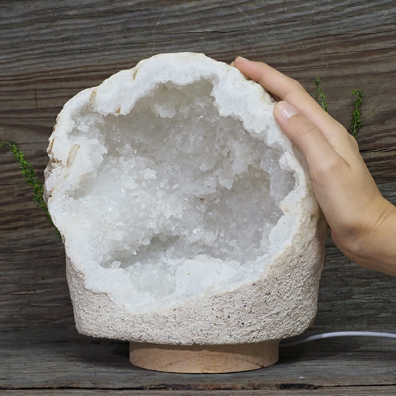 2.82kg Natural Calcite Geode Lamp with Large LED Light Base DN1603 5 2.82kg Natural Calcite Geode Lamp with Large LED Light Base DN1603