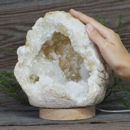 2.23kg Natural Calcite Geode Lamp with Large LED Light Base DN1634 9 2.23kg Natural Calcite Geode Lamp with Large LED Light Base DN1634 | Himalayan Salt Factory