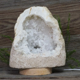 2.92kg Natural Calcite Geode Lamp with Large LED Light Base DN1637 8 2.92kg Natural Calcite Geode Lamp with Large LED Light Base DN1637 | Himalayan Salt Factory