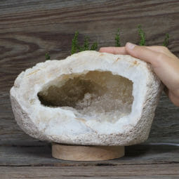 3.02kg Natural Calcite Geode Lamp with Large LED Light Base DN1617 9 3.02kg Natural Calcite Geode Lamp with Large LED Light Base DN1617 | Himalayan Salt Factory