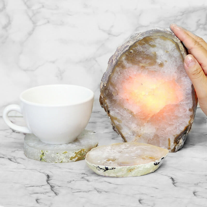 2.84kg Agate Crystal Lamp with 2 Agate Crystal Coasters S363 2 Agate Crystal Lamp with 2 Agate Crystal Coasters S363 | Himalayan Salt Factory