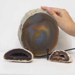 1.15kg Natural Agate Thick Sliced Crystal Lamp with Agate Mini Geode J103 5 Natural Agate Thick Sliced Crystal Lamp with Agate Mini Geode J103 | Himalayan Salt Factory