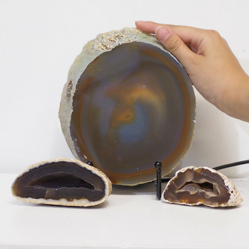 1.15kg Natural Agate Thick Sliced Crystal Lamp with Agate Mini Geode J103 4 Natural Agate Thick Sliced Crystal Lamp with Agate Mini Geode J103 | Himalayan Salt Factory