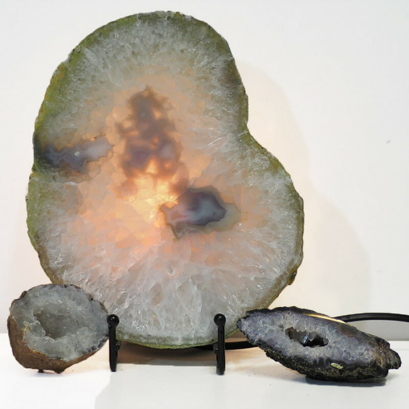 1.7kg Natural Agate Thick Sliced Crystal Lamp with Agate Mini Geode J113 3 Natural Agate Thick Sliced Crystal Lamp with Agate Mini Geode J113 | Himalayan Salt Factory