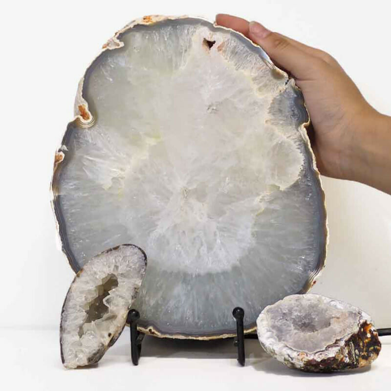 2.5kg Natural Agate Thick Sliced Crystal Lamp with Agate Mini Geode J255 4 Natural Agate Thick Sliced Crystal Lamp with Agate Mini Geode J255 | Himalayan Salt Factory