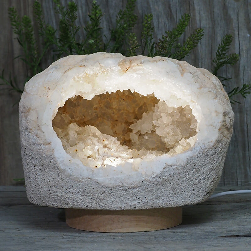 2.78kg Natural Calcite Geode Lamp with Large LED Light Base DR149 3 2.78kg Natural Calcite Geode Lamp with Large LED Light Base DR149