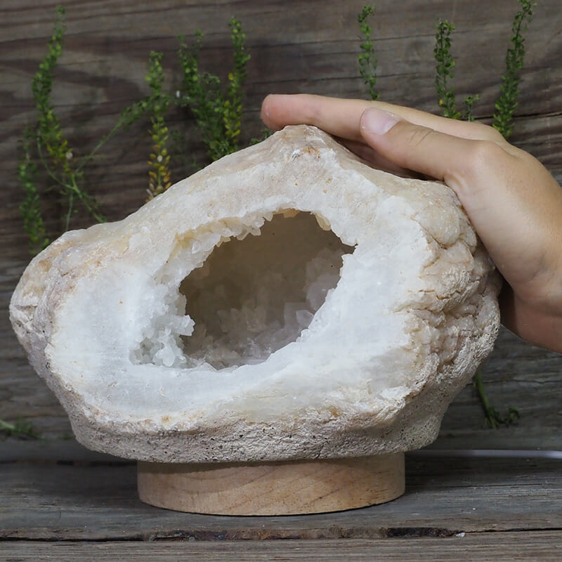 2.78kg Natural Calcite Geode Lamp with Large LED Light Base DS1956 5 2.78kg Natural Calcite Geode Lamp with Large LED Light Base DS1956 | Himalayan Salt Factory