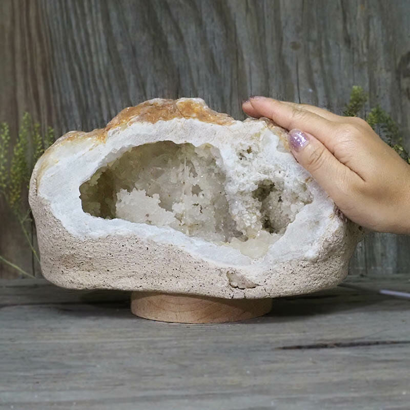 3.40kg Natural Calcite Geode Lamp with Large LED Light Base DB228 5 Natural Calcite Geode Lamp with Large LED Light Base DB228 | Himalayan Salt Factory
