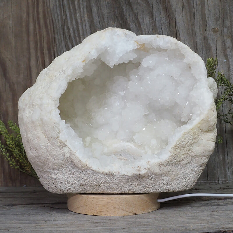 3.11kg Natural Calcite Geode Lamp with Large LED Light Base DN1664 4 3.11kg Natural Calcite Geode Lamp with Large LED Light Base DN1664 | Himalayan Salt Factory