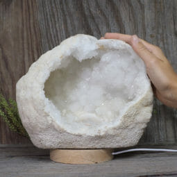 3.11kg Natural Calcite Geode Lamp with Large LED Light Base DN1664 9 3.11kg Natural Calcite Geode Lamp with Large LED Light Base DN1664 | Himalayan Salt Factory