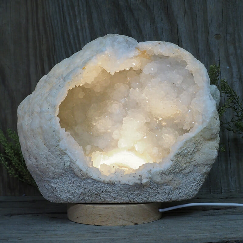3.11kg Natural Calcite Geode Lamp with Large LED Light Base DN1664 3 3.11kg Natural Calcite Geode Lamp with Large LED Light Base DN1664 | Himalayan Salt Factory