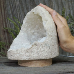 2.15kg Natural Calcite Geode Lamp with Large LED Light Base DN1684 9 2.15kg Natural Calcite Geode Lamp with Large LED Light Base DN1684 | Himalayan Salt Factory