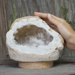 1.93kg Natural Calcite Geode Lamp with Large LED Light Base DN1654 9 1.93kg Natural Calcite Geode Lamp with Large LED Light Base DN1654 | Himalayan Salt Factory