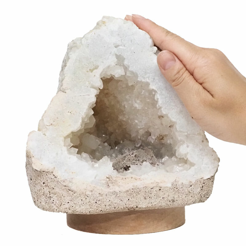 2.57kg Natural Calcite Geode Lamp with Large LED Light Base DS2111 5 Natural Calcite Geode Lamp with Large LED Light Base DS2111| Himalayan Salt Factory