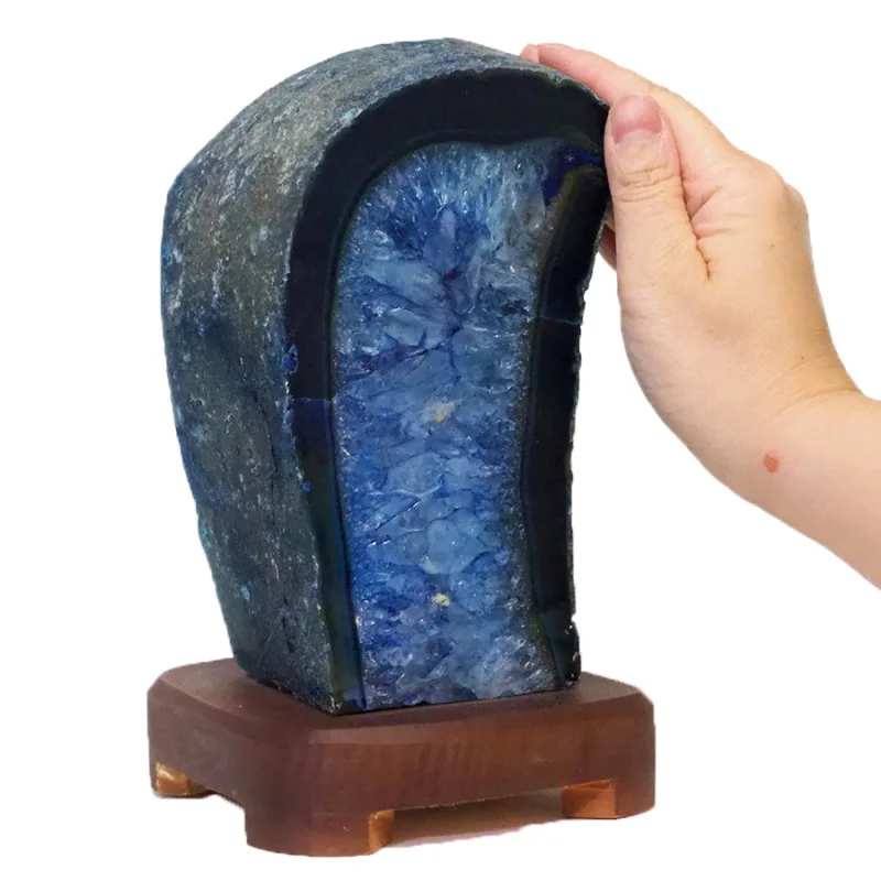 2.20kg Blue Agate Lamp – Timber Base S825 5 2.20kg Blue Agate Lamp – Timber Base S825 | Himalayan Salt Factory