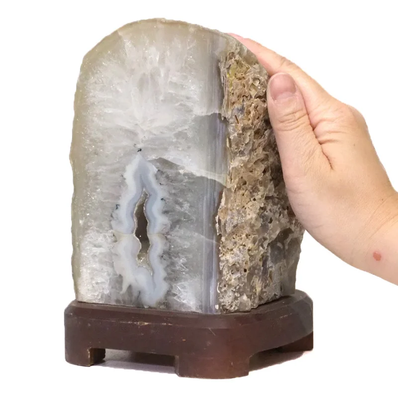 2.30kg Natural Agate Lamp – Timber Base S835 5 Natural Agate Lamp - Timber Base S835 | Himalayan Salt Factory