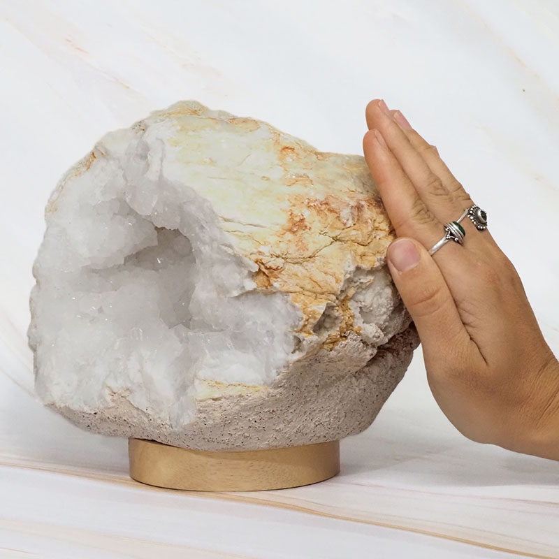 4.38kg Natural Calcite Geode Lamp with Large LED Light Base DB534 5 4.38kg Natural Calcite Geode Lamp with Large LED Light Base DB534 | Himalayan Salt Factory