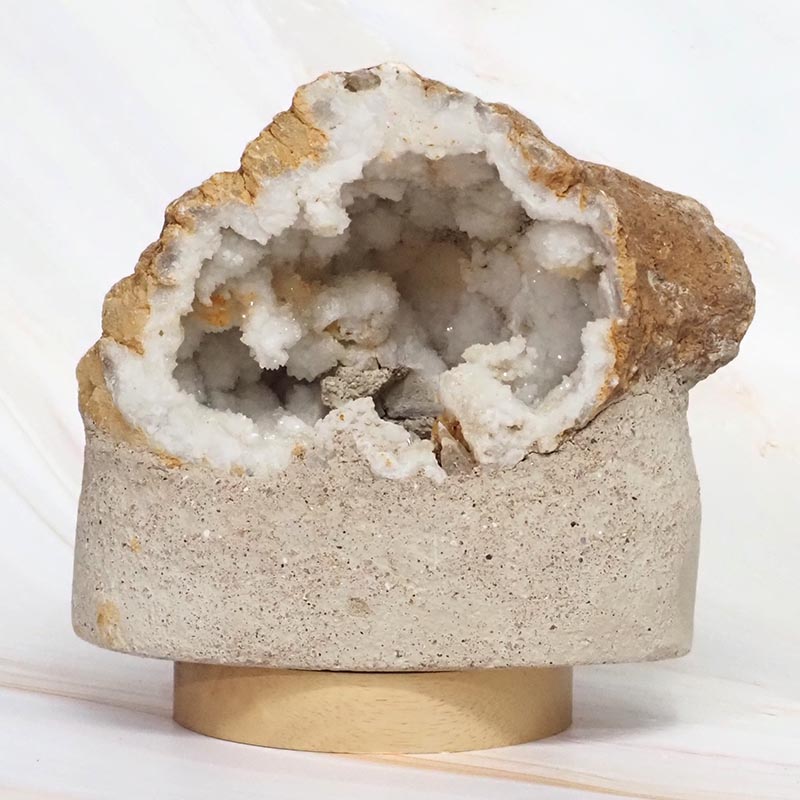 2.00kg Natural Calcite Geode Lamp with Large LED Light Base DR407 4 2.00kg Natural Calcite Geode Lamp with Large LED Light Base DR407 | Himalayan Salt Factory