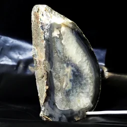 3.15kg Natural Agate Crystal Lamp CF534 7 3.15kg Natural Agate Crystal Lamp CF345 | Himalayan Salt Factory