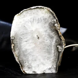 2.10kg Natural Agate Crystal Lamp CF538 | Himalayan Salt Factory