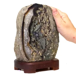 2.70kg Natural Agate Lamp – Timber Base S842 7 2.70kg Natural Agate Lamp – Timber Base S842 | Himalayan Salt Factory