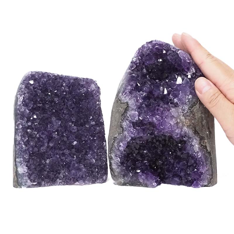 2.07kg Amethyst Polished Crystal Geode Specimen Set 2 Pieces DK860 4 Amethyst Polished Crystal Geode Specimen Set 2 DK860 | Himalayan Salt Factory