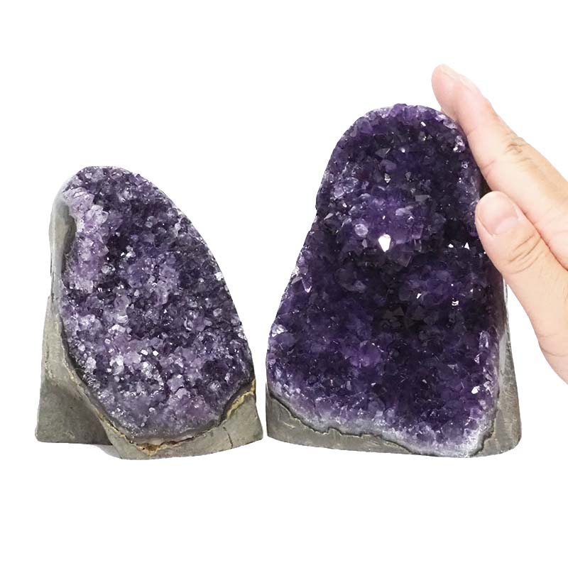1.88kg Amethyst Polished Crystal Geode Specimen Set 2 Pieces DK868 4 Amethyst Polished Crystal Geode Specimen Set 2 DK868 | Himalayan Salt Factory
