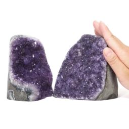 2.12kg Amethyst Polished Crystal Geode Specimen Set 2 Pieces DK870 5 Amethyst Polished Crystal Geode Specimen Set 2 DK870 | Himalayan Salt Factory
