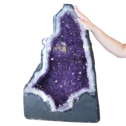 Amethyst Cathedral Geode - A Grade DS2497 | Himalayan Salt Factory