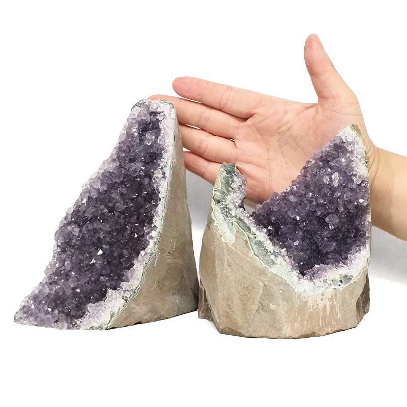 2.86kg Amethyst Crystal Geode Specimen Set 2 Pieces DN1843 4 Amethyst Crystal Geode Specimen Set 2 Pieces DN1843 | Himalayan Salt Factory