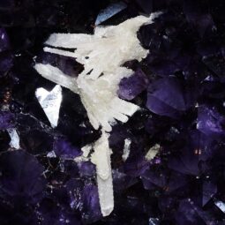 190kg Amethyst Geode BOX50 10 Amethyst Geode BOX50 | Crystal Factory