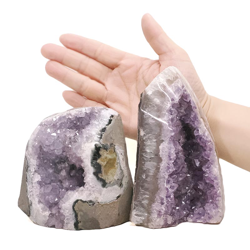 2.07kg Amethyst Polished Crystal Geode Specimen Set 2 Pieces DN1960 4 Amethyst Polished Crystal Geode Specimen Set 2 Pieces DN1960 | Crystal Factory