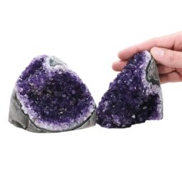 1.5kg Amethyst Crystal Geode Specimen Set 2 Pieces DV294 5 Amethyst Crystal Geode Specimen Set 2 Pieces DV294 | Crystal Factory