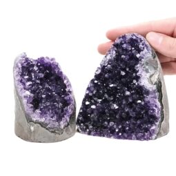 1.4kg Amethyst Crystal Geode Specimen Set 2 Pieces DV300 5 Amethyst Crystal Geode Specimen Set 2 Pieces DV300 | Crystal Factory