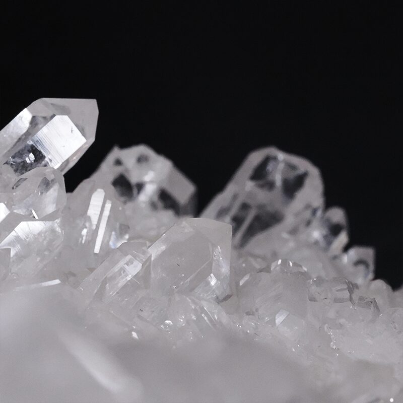 9.8kg Clear Quartz Cluster DS3071 6 Clear Quartz Cluster DS3071 | Crystal Factory