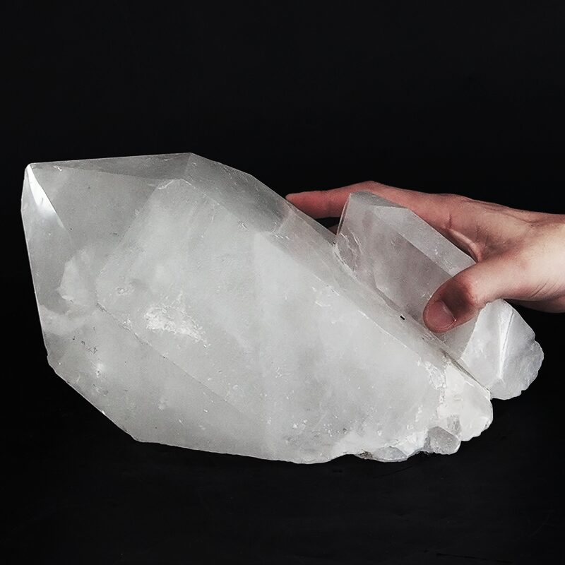 9.1kg Clear Quartz Cluster DS3072 4 Clear Quartz Cluster DS3072 | Crystal Factory